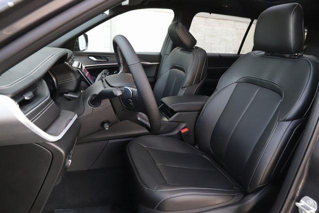 new 2025 Jeep Grand Cherokee L car, priced at $48,606