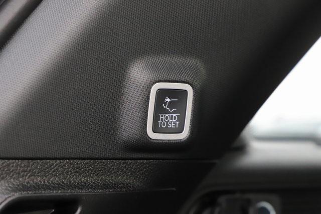 new 2025 Jeep Grand Cherokee car, priced at $38,481