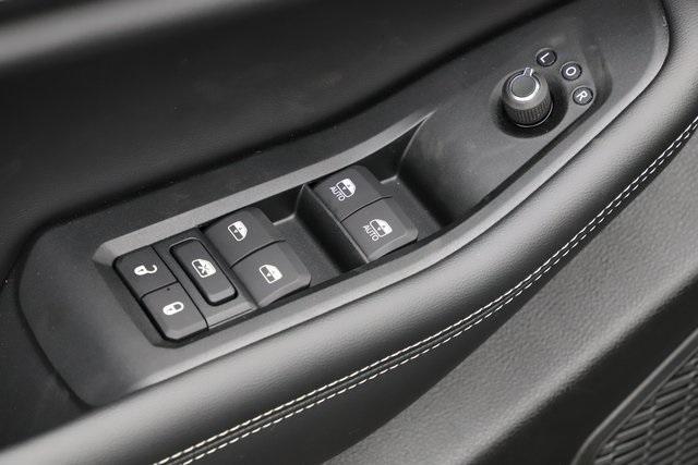 new 2025 Jeep Grand Cherokee car, priced at $38,481