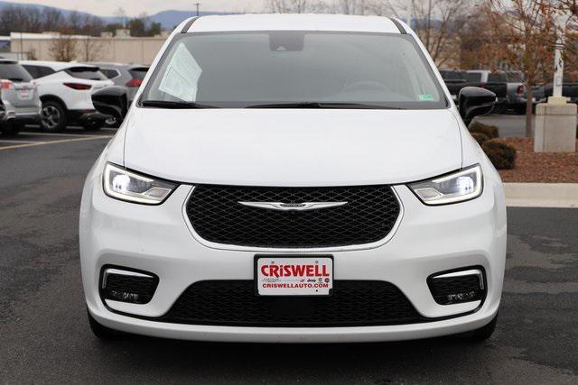 used 2024 Chrysler Pacifica car, priced at $28,979