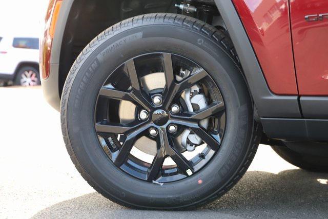 new 2025 Jeep Grand Cherokee car, priced at $39,349