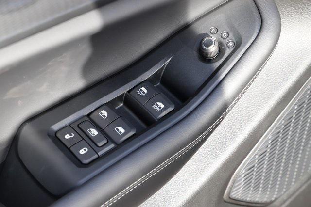 new 2025 Jeep Grand Cherokee car, priced at $39,349