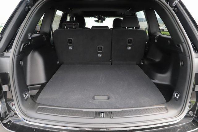 new 2025 Jeep Grand Cherokee car, priced at $36,599