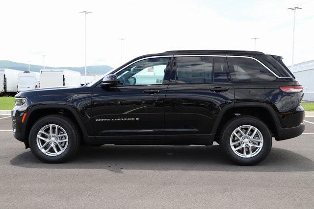 new 2025 Jeep Grand Cherokee car, priced at $36,599