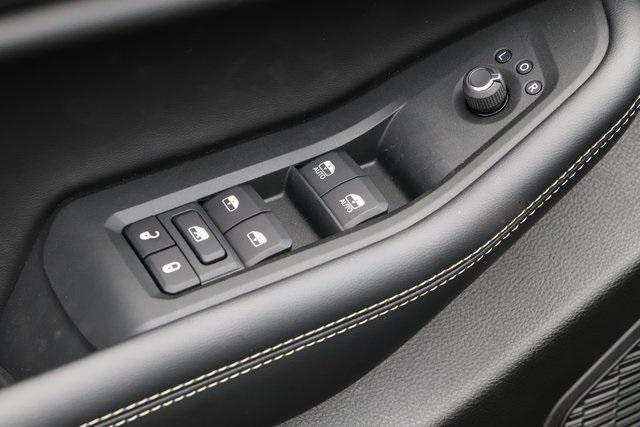 new 2025 Jeep Grand Cherokee car, priced at $36,599