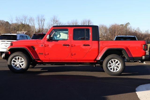 new 2023 Jeep Gladiator car, priced at $37,834