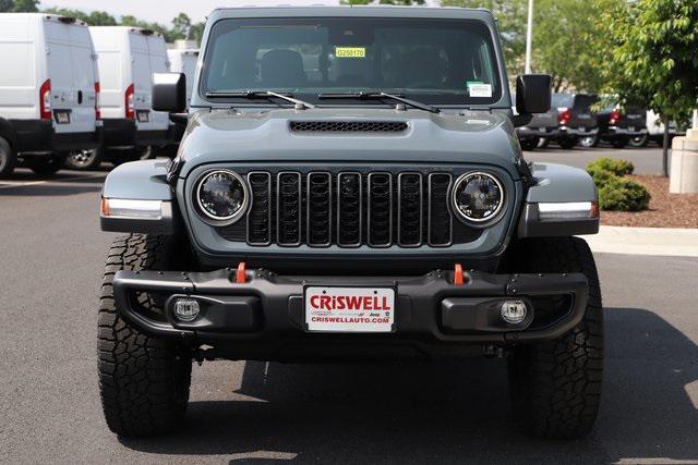 new 2025 Jeep Gladiator car, priced at $57,077