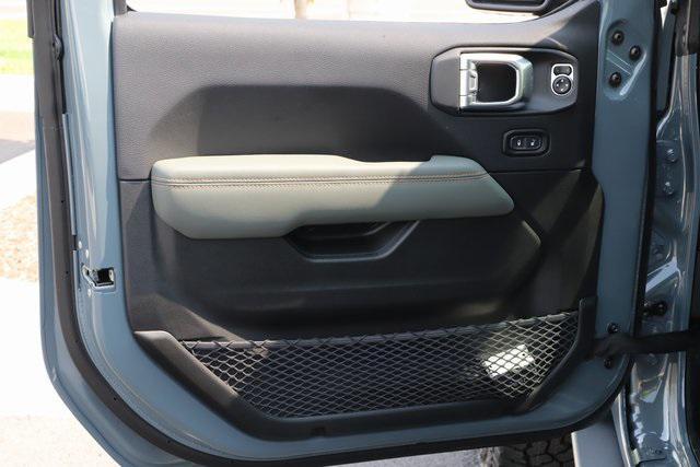 new 2025 Jeep Gladiator car, priced at $57,077