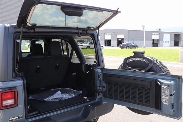 new 2025 Jeep Wrangler car, priced at $39,560