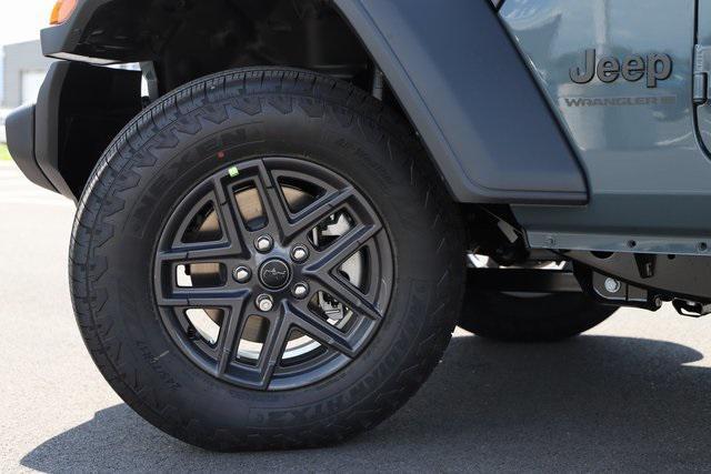 new 2025 Jeep Wrangler car, priced at $39,560