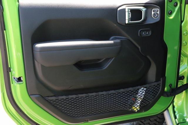 new 2025 Jeep Wrangler car, priced at $48,608