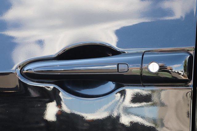 new 2026 Chrysler Pacifica car, priced at $39,408