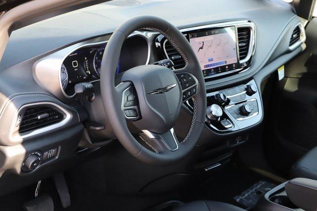 new 2026 Chrysler Pacifica car, priced at $39,408