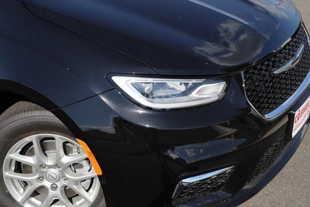 new 2026 Chrysler Pacifica car, priced at $39,408
