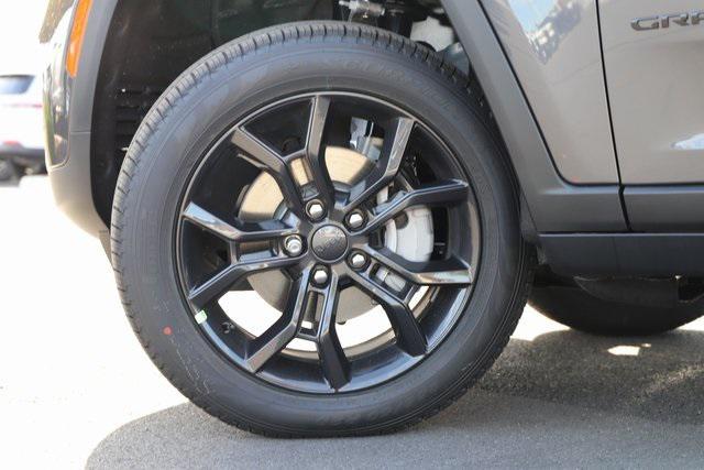 new 2025 Jeep Grand Cherokee car, priced at $47,896