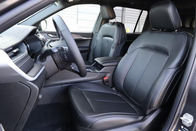 new 2025 Jeep Grand Cherokee car, priced at $47,896