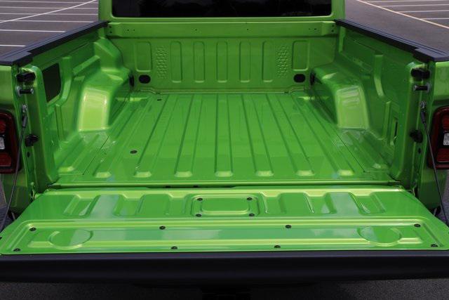 new 2025 Jeep Gladiator car, priced at $46,356