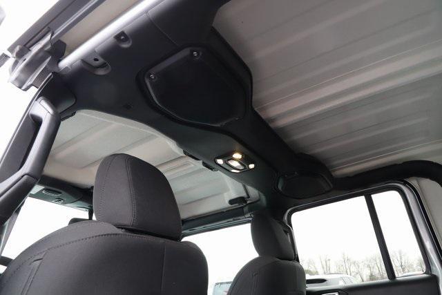 used 2023 Jeep Gladiator car, priced at $35,346