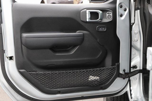 used 2023 Jeep Gladiator car, priced at $35,346