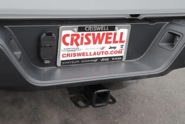 used 2023 Jeep Gladiator car, priced at $35,346