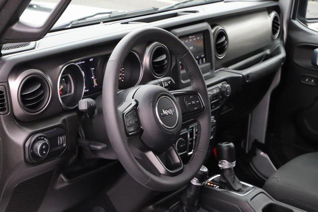 used 2023 Jeep Gladiator car, priced at $35,346