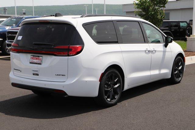 new 2024 Chrysler Pacifica car, priced at $46,140