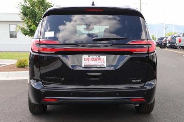 new 2024 Chrysler Pacifica car, priced at $46,227