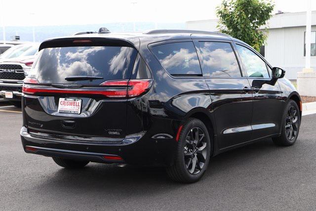 new 2024 Chrysler Pacifica car, priced at $46,227