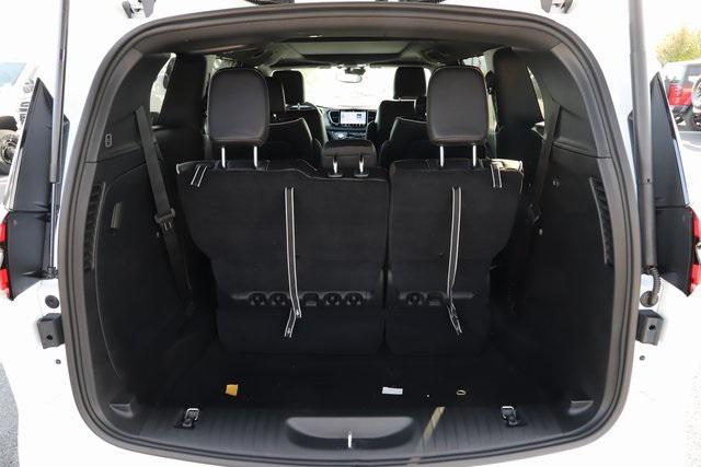 new 2026 Chrysler Pacifica car, priced at $45,678