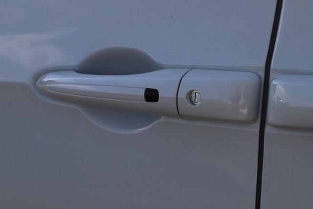 new 2026 Chrysler Pacifica car, priced at $45,678