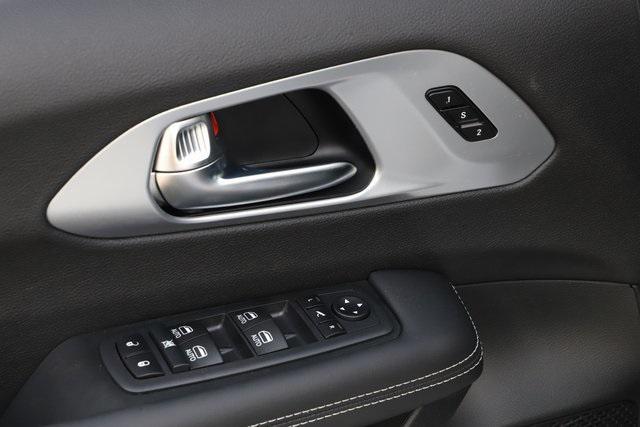 new 2026 Chrysler Pacifica car, priced at $45,678