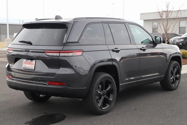 new 2025 Jeep Grand Cherokee car, priced at $45,795