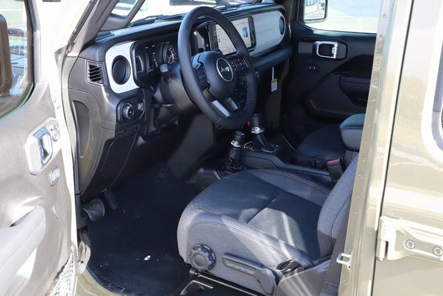 new 2025 Jeep Wrangler car, priced at $47,726