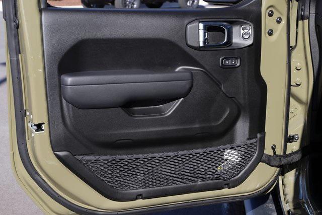 new 2025 Jeep Wrangler car, priced at $47,726