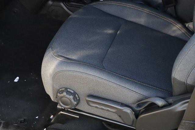 new 2025 Jeep Wrangler car, priced at $47,726