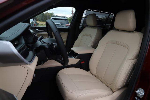 new 2025 Jeep Grand Cherokee L car, priced at $51,794