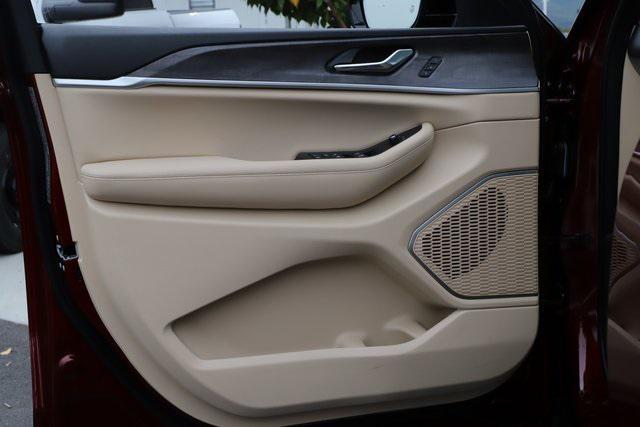 new 2025 Jeep Grand Cherokee L car, priced at $51,794