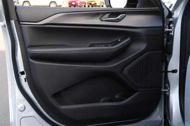 new 2025 Jeep Grand Cherokee car, priced at $39,837