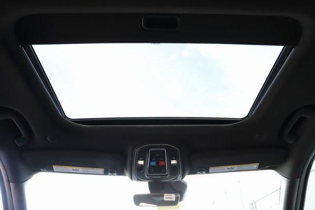 new 2025 Jeep Grand Cherokee car, priced at $39,837