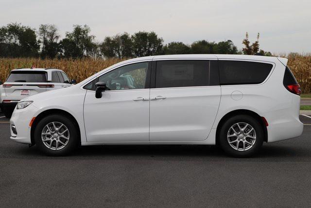 new 2026 Chrysler Pacifica car, priced at $39,408
