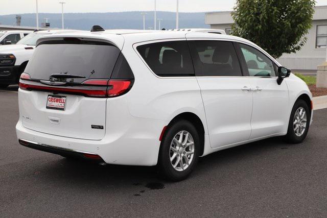 new 2026 Chrysler Pacifica car, priced at $39,408