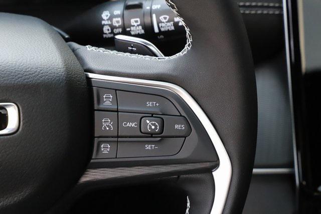 new 2025 Jeep Grand Cherokee car, priced at $44,715