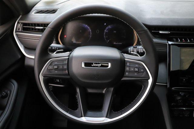 new 2025 Jeep Grand Cherokee car, priced at $44,715