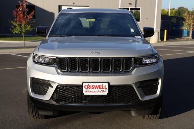 new 2025 Jeep Grand Cherokee car, priced at $44,715