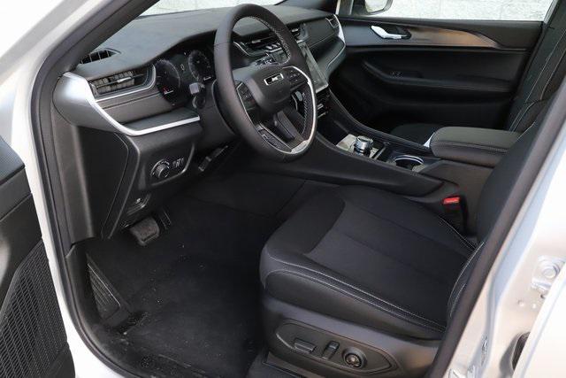 new 2025 Jeep Grand Cherokee car, priced at $44,715
