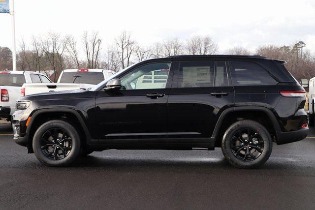 new 2025 Jeep Grand Cherokee car, priced at $44,150