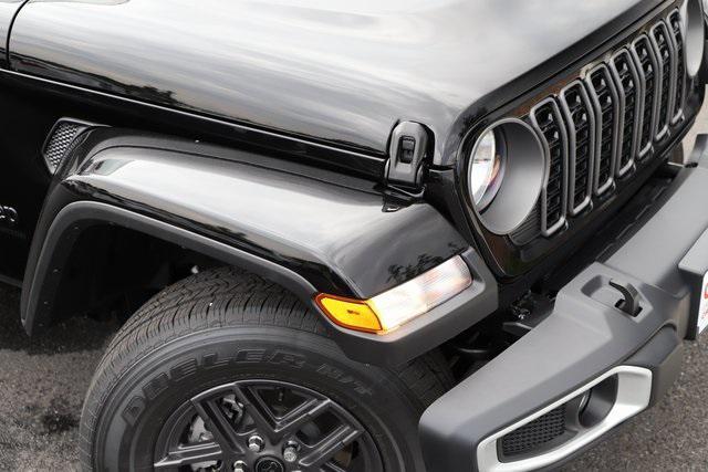 new 2025 Jeep Gladiator car, priced at $42,508