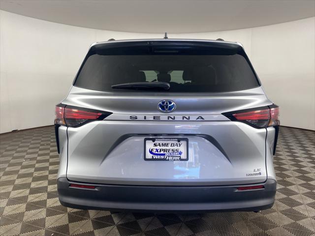 used 2022 Toyota Sienna car, priced at $37,432