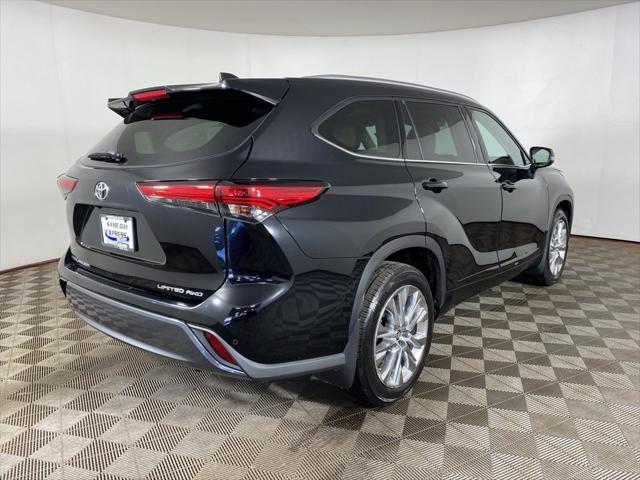 used 2020 Toyota Highlander car, priced at $33,958