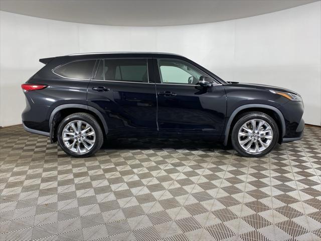 used 2020 Toyota Highlander car, priced at $33,958